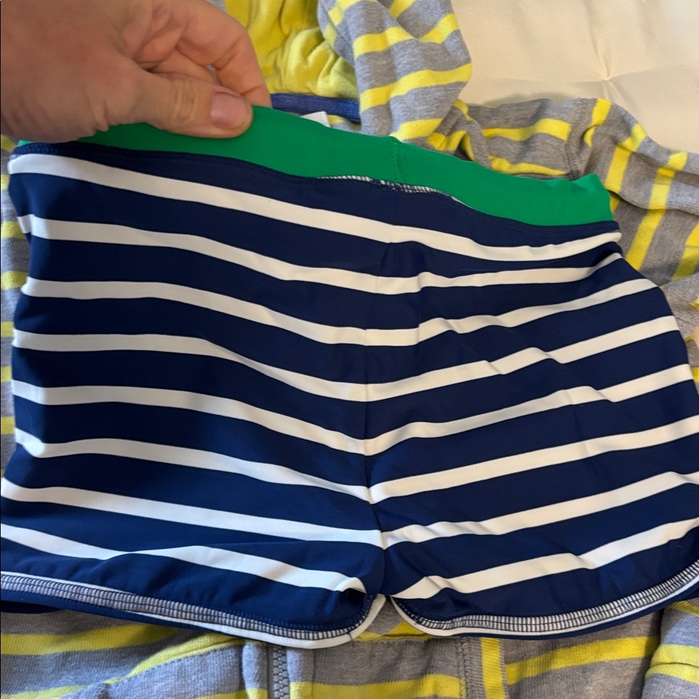 Mini Boden bundle! Hoodie zip-up, pull on pants and swim bottom. All size 7/8 - Picture 7 of 9